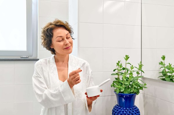 How to Develop a Personalized Hydration Strategy for Trail Running in Hot Climates?